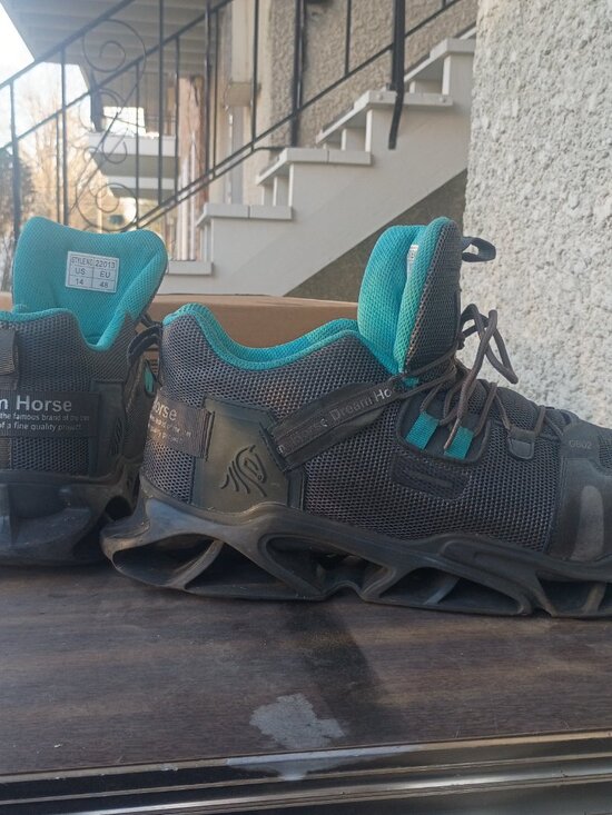 GENTLY USED-STEEL TOE BOOTS-GOOD CONDITION-SIZE 14 main image 4